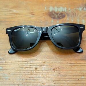 Rayban Original Wayfarer Classic Sunglasses Black Frame